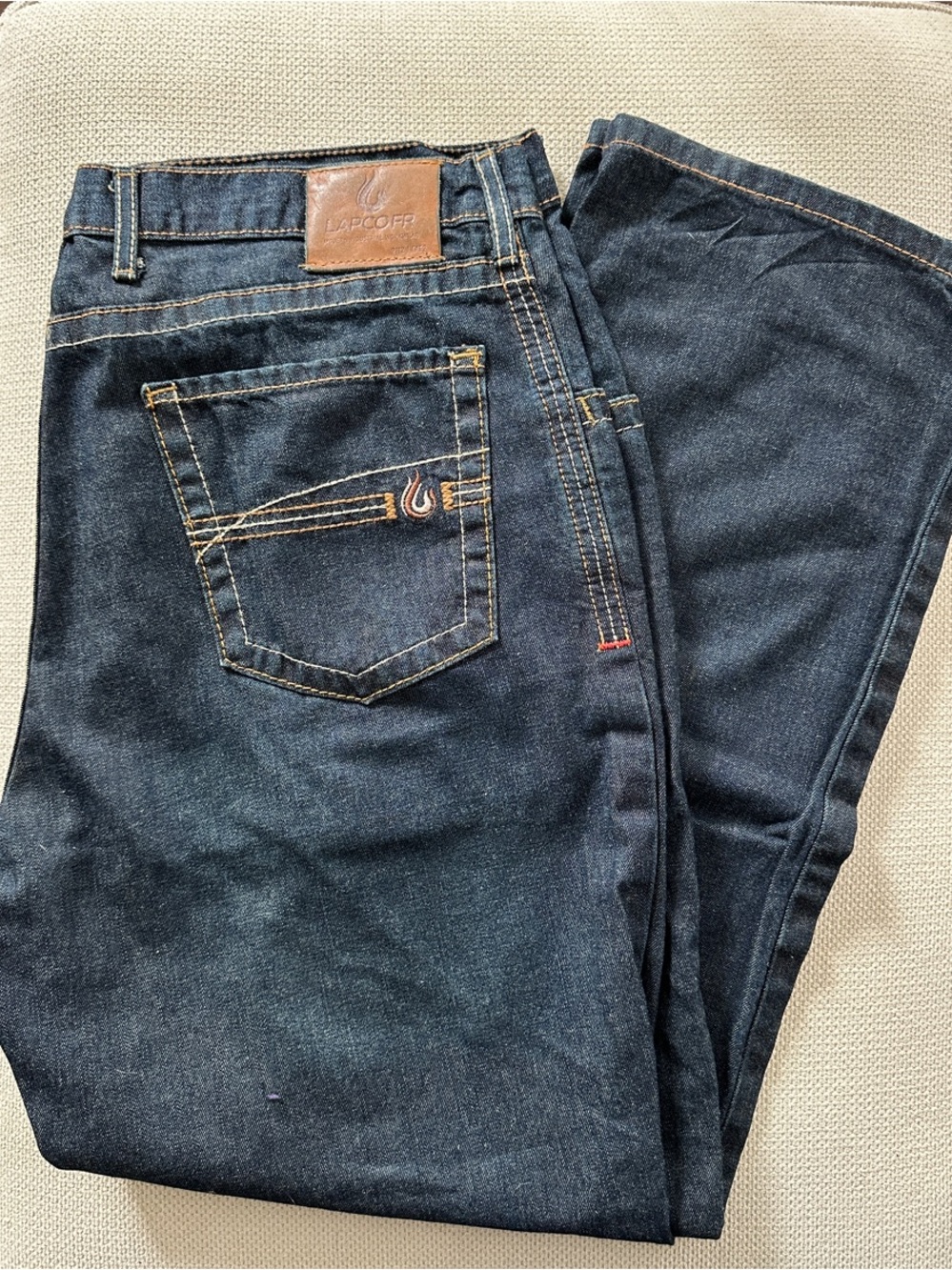 Men's Straight Dark Blue Jeans with Contrast Stitching - LAPCOFR